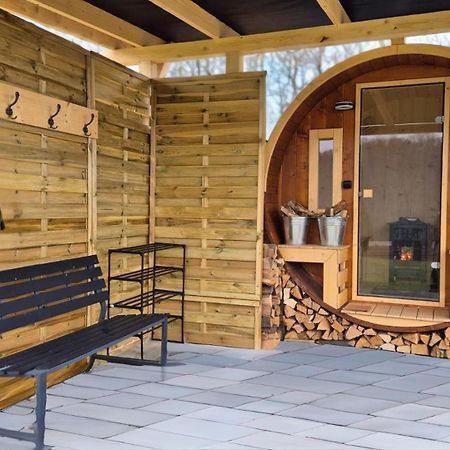 Romantic Jacuzzi Hideaway Near Heviz Rezi エクステリア 写真