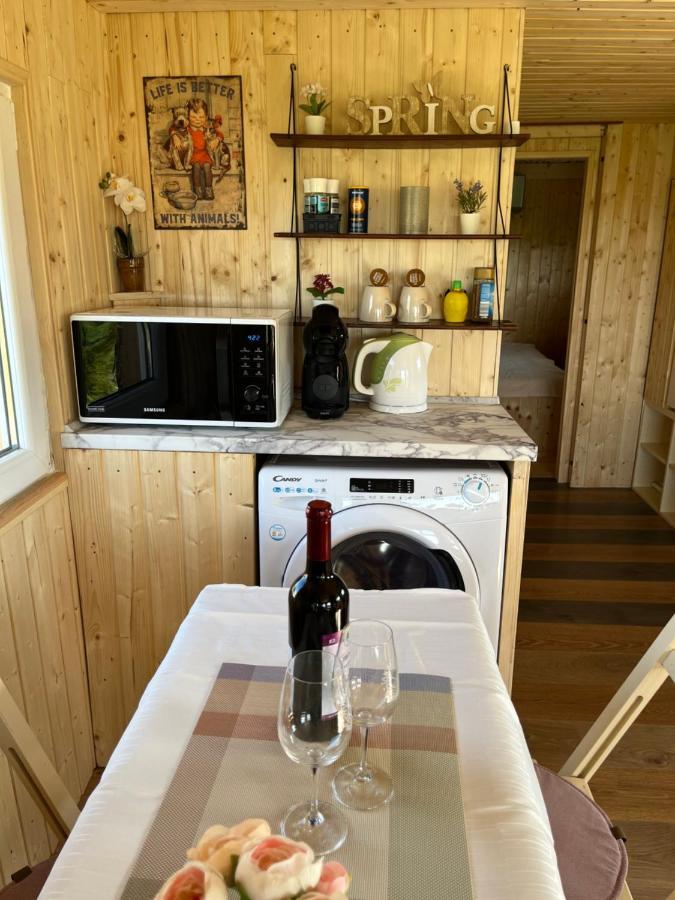 Romantic Jacuzzi Hideaway Near Heviz Rezi エクステリア 写真