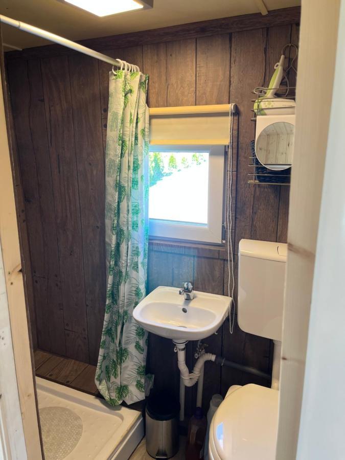 Romantic Jacuzzi Hideaway Near Heviz Rezi エクステリア 写真