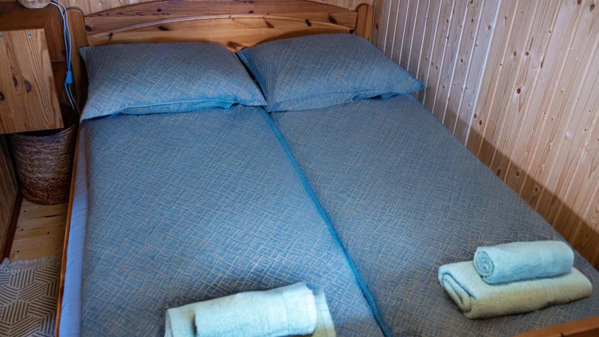 Romantic Jacuzzi Hideaway Near Heviz Rezi エクステリア 写真